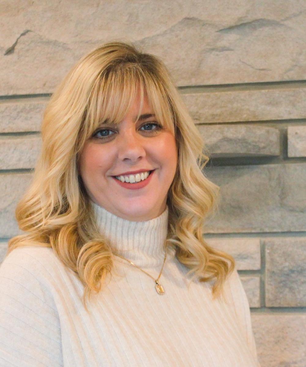 Kira Sexton | Office Manager | Cornerstone Wealth Services